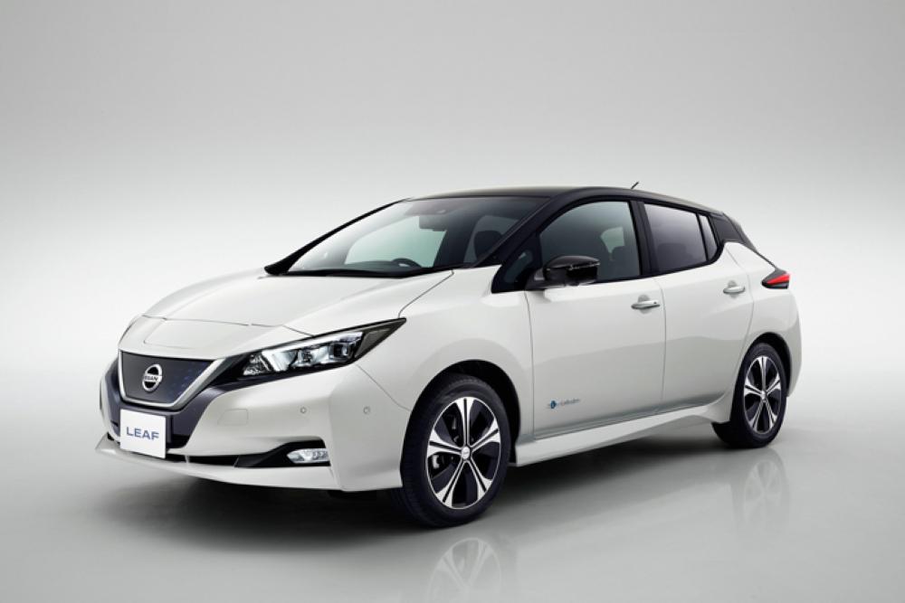New Nissan LEAF unfolds
