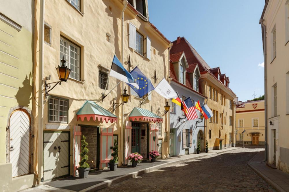 The leading hotels of 
the world presents the 
“Hidden Gems” 
guide for Europe