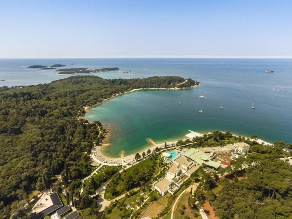 The leading hotels of 
the world presents the 
“Hidden Gems” 
guide for Europe
