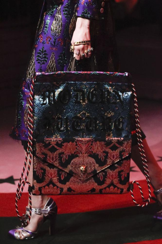 Bag trends from The Runway