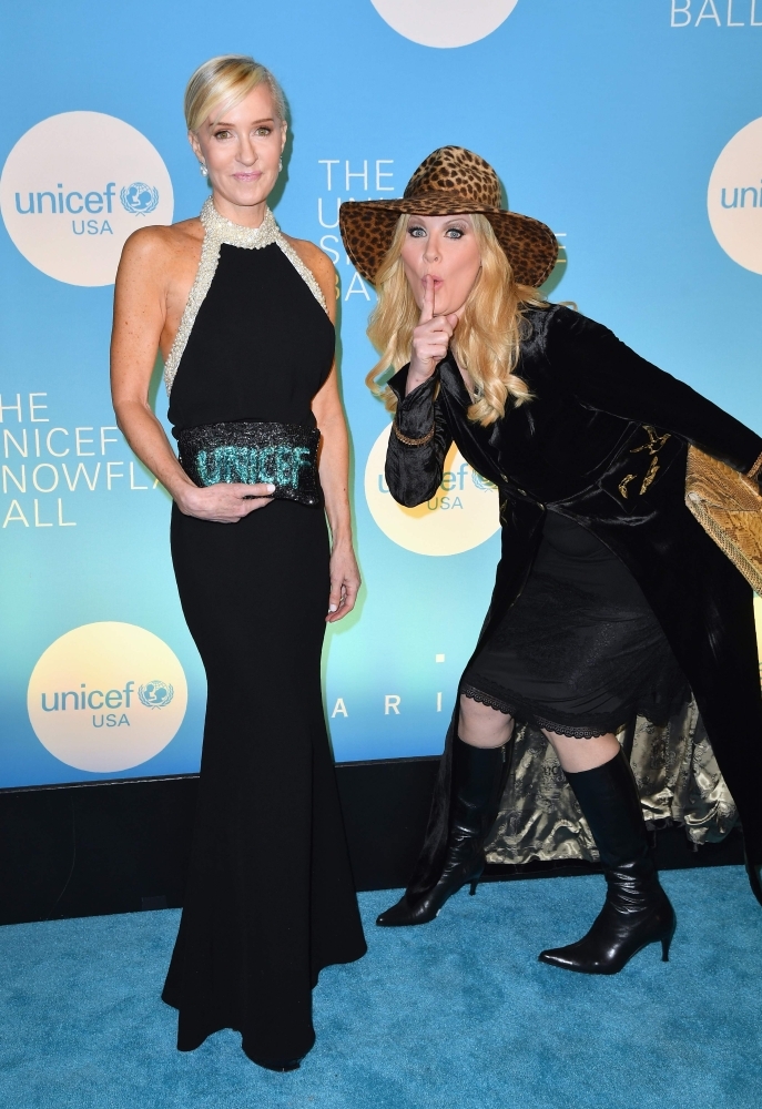 


(From L) Actress Barbara Bach, musician Ringo Starr and singer-songwriter Sheryl Crow attend the 14th Annual UNICEF Snowflake Ball in New York City. — AFP