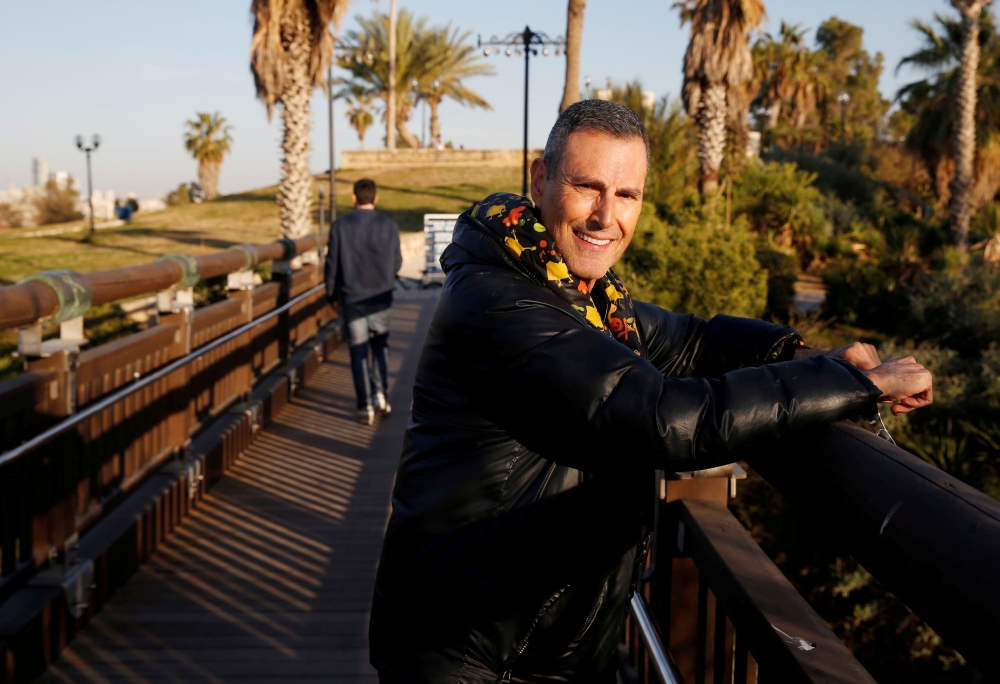


Uri Geller 