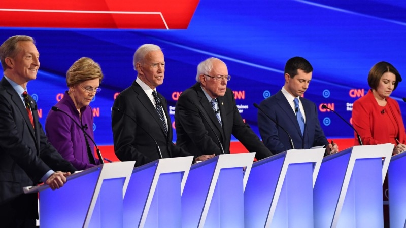 Democratic presidential hopefuls billionaire-philanthropist Tom Steyer, left, Massachusetts Senator Elizabeth Warren, second left, Former Vice President Joe Biden, third left, Vermont Senator Bernie Sanders, third right, Mayor of South Bend, Indiana, Pete Buttigieg, second right, and Minnesota Senator Amy Klobuchar, right, participate in the seventh Democratic primary debate of the 2020 presidential campaign season co-hosted by CNN and the Des Moines Register at the Drake University campus in Des Moines, Iowa, in this Jan. 14, 2020 file photo. — AFP