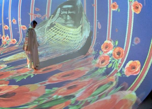 Acclaimed Emirati artist and designer Ashwaq Abdulla inaugurated Sunday the first of its kind digital art exhibition ‘Al Mabrouka’ across the region. 