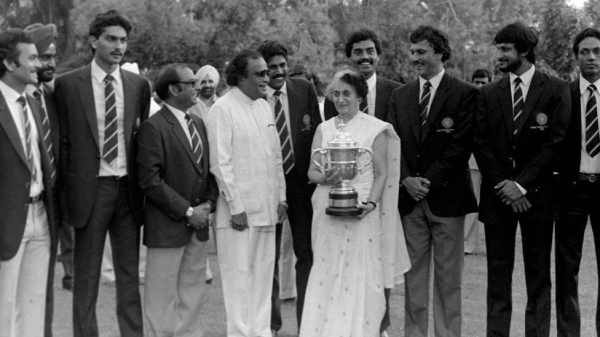 The winning team with then prime minister Indira Gandhi.
