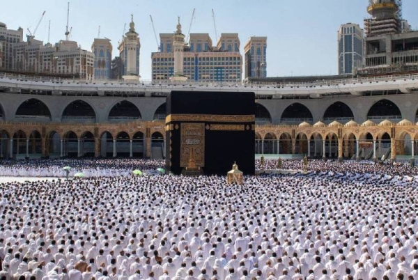 The Ministry of Hajj and Umrah stated that those who arrived in the Kingdom on a visit, tourist or work visa can perform Umrah
