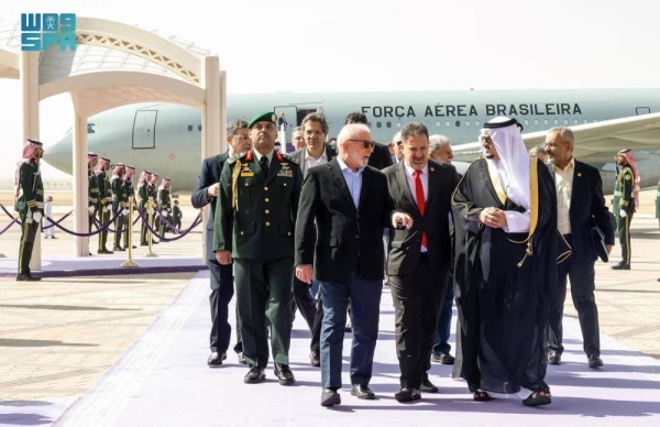 PresidenT Lula arrives at King Khalid International Airport.