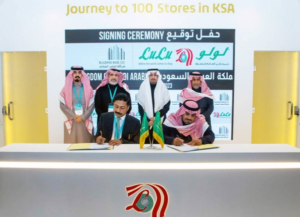 Shehim Mohammed, director of LuLu Saudi Hypermarkets, signs key agreement that represent new areas of investment in the Saudi Growth Story.