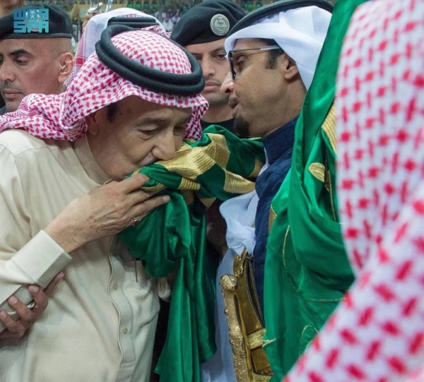 The Saudi national flag has been a symbol of strength, sovereignty, and national unity since the foundation of the first Saudi state in 1727. For nearly three centuries, the flag has been a testimony of the unification campaigns that the Saudi state has undergone.
