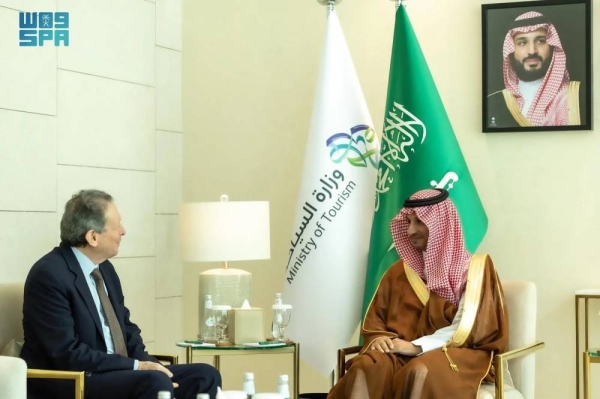 Minister of Tourism Ahmed Al-Khateeb holds talks with Tom Pritzker, chairman of the Board of Directors of Hyatt International, in Riyadh on Thursday.
