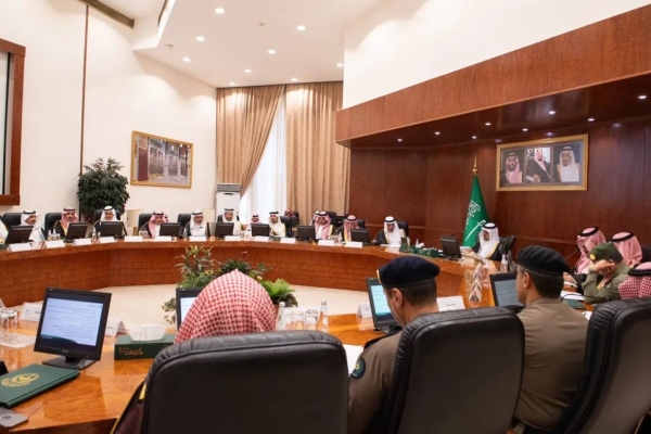 Deputy Emir of Makkah and Deputy Chairman of the Central Hajj Committee Prince Saud bin Mishal chairs the meeting of the committee in Makkah on Tuesday.



