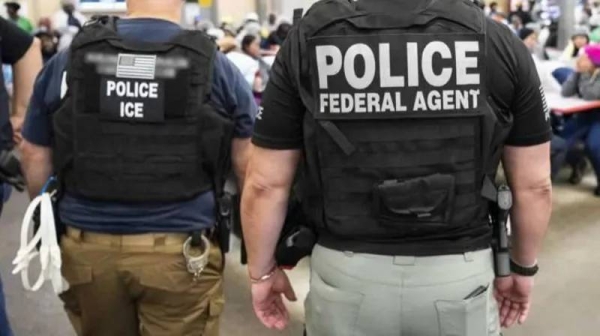 US Immigration and Customs Enforcement officials