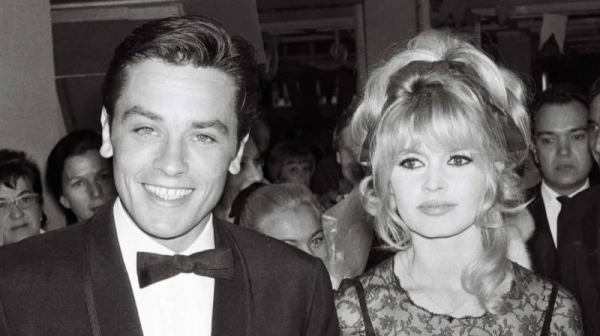 Brigitte Bardot paid tribute to her friend and co-star Alain Delon