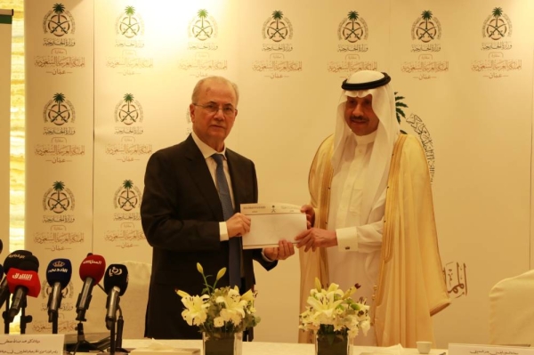 The Saudi ambassador to Jordan, and non-resident ambassador to Palestine, Consul General in Jerusalem, Naif Al-Sudairi, handed over the monthly financial support from the Kingdom of Saudi Arabia to the Prime Minister of Palestine, Dr. Mohammad Mustafa, at the embassy on Sunday. 