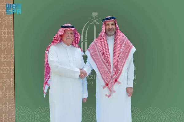 Prince Faisal bin Salman, special advisor to Custodian of the Two Holy Mosques, receives Dr. Richard Mortel in Riyadh on Thursday.

