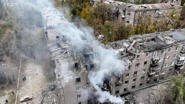 Injuries were reported after a Russian missile struck an apartment building in Kryvyi Rih on Monday