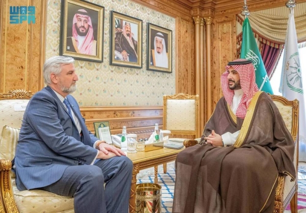 Saudi Minister of Defense Prince Khalid bin Salman meets Governor of the US State of Indiana Eric Holcomb in Riyadh on Monday.