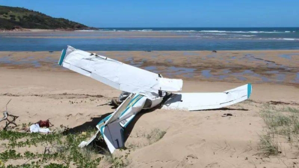 The plane crashed on an island in the southern Great Barrier Reef, in central Queensland