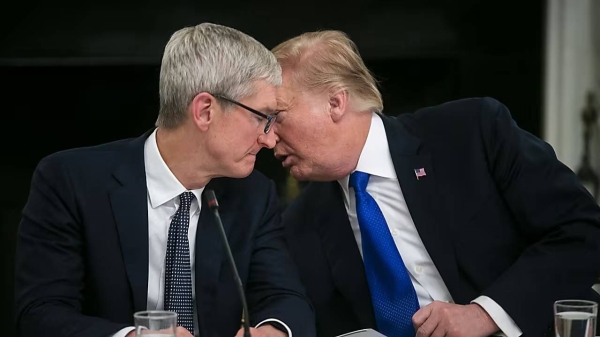 Trump hosts Apple CEO at Mar-a-Lago amid tech leaders' overtures