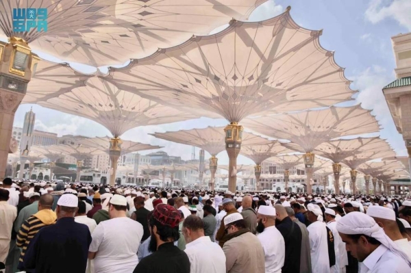 More than 16,000 men and women volunteers at the Prophet's Mosque and its surrounding courtyards undertook over 190 volunteer initiatives, encompassing a wide range of services.