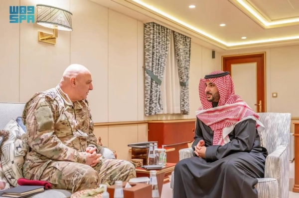 Saudi Minister of Defense Prince Khalid bin Salman holds talks with Lebanese Armed Forces Commander Gen. Joseph Aoun in Riyadh on Thursday.