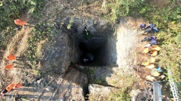 The miners were trapped when water flooded the mine