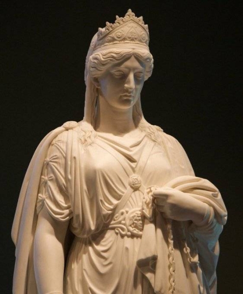 Queen Zenobia, one of Syria's most emblematic icons.