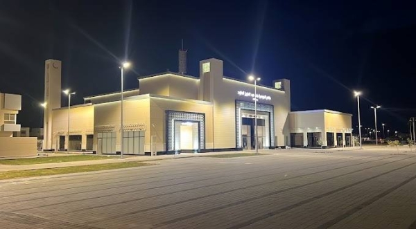 Al-Jawhara bint Abdulaziz Al-Dawood Mosque in the Iskan neighborhood in Tabuk is an environmentally friendly mosque as it includes the mechanism for instant monitoring and reading water consumption and electricity consumption.