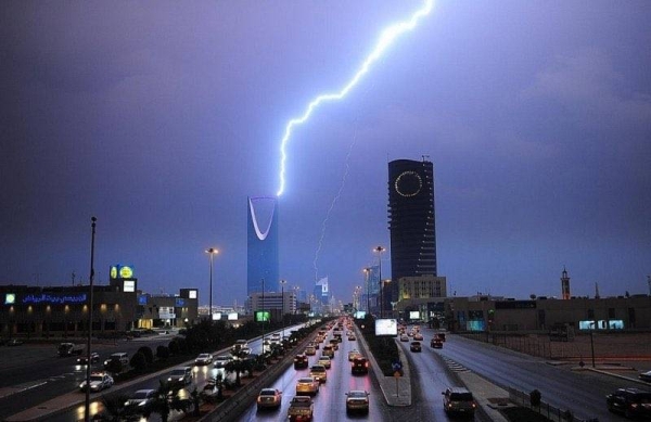 The regions of Riyadh, Qassim, Hail, Najran, the Eastern Province, the Northern Borders, Al-Jouf, Al-Baha, and Jazan are expected to be experiencing light to moderate rain accompanied by dust storms.

