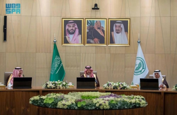 Minister of Interior Prince Abdulaziz bin Saud bin Naif chairs annual meeting of emirs of various provinces at the ministry's headquarters in Jeddah.
