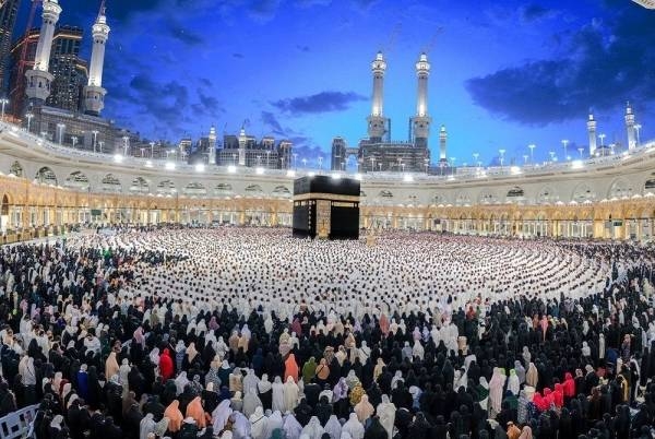 The official Umrah calendar consists of all the relevant information such as key dates for visa issuance, agreements with foreign agents, and deadlines for entry and departure for the pilgrims coming from outside the Kingdom.
