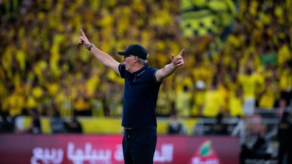 Laurent Blanc wins his first major trophy outside of France.