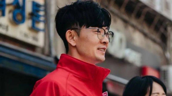There are about 30,000 North Korean defectors residing in South Korea