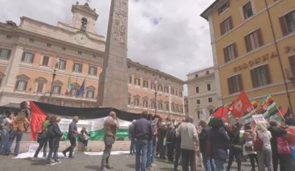 Demonstrators gather in front of Italian parliament to demand end to war in Gaza, Rome, Italy, May 21, 2025
