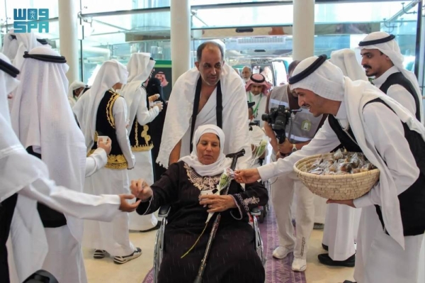 The Ministry of Islamic Affairs, Call and Guidance has welcomed the first group of 500 Palestinian pilgrims from the West Bank, comprising families of martyrs, prisoners, and the wounded.