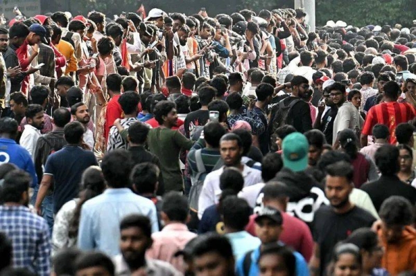 Thousands of fans waited outside of Chinnaswamy Stadium to greet the winning team