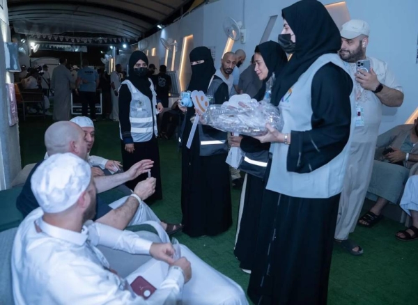 The Ministry of Hajj and Umrah has mobilized more than 3,000 volunteers to serve the pilgrims, distributed across six diverse tracks during this year's Hajj.