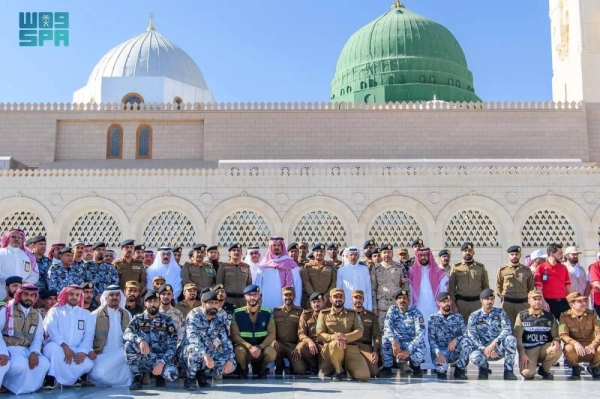 Emir of Madinah Prince Salman bin Sultan during his field visit to the Prophet’s Mosque in Madinah.   