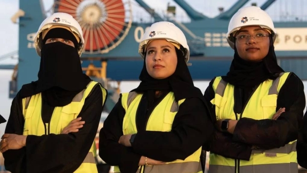NEOM Port has begun training 10 young Saudi women from the Tabuk region in advanced technical jobs, including remote operation of cranes.
