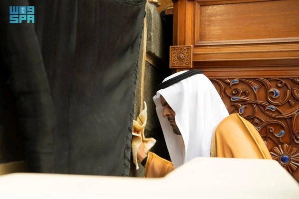 On behalf of Custodian of the Two Holy Mosques King Salman, Deputy Emir of Makkah Prince Saud bin Mishaal led the annual ceremonial washing of the Holy Kaaba on Thursday morning.

