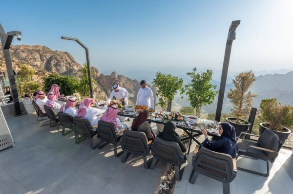 Tourism Minister Ahmed Al-Khateeb and ministry officials visit Breeze Café in Al-Shafa, enjoying the view of Taif’s mountains.
