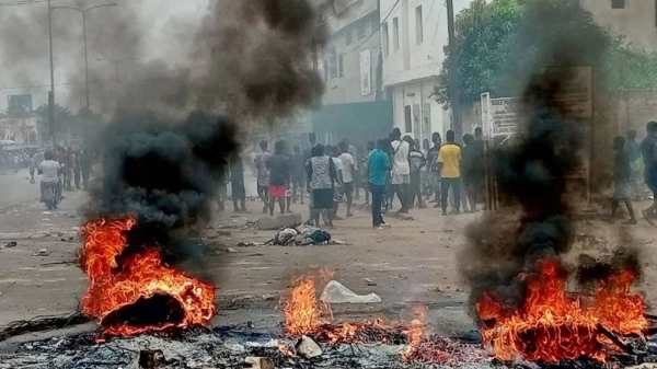 Makeshift barricades burn as people protest against Togo's long-time leader, Faure Gnassingbé, in Lomé, Togo - 26 June 2025