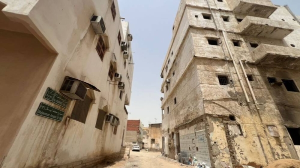 Jeddah Municipality begins evacuation notices for 800 dilapidated buildings in Al-Ruwais district