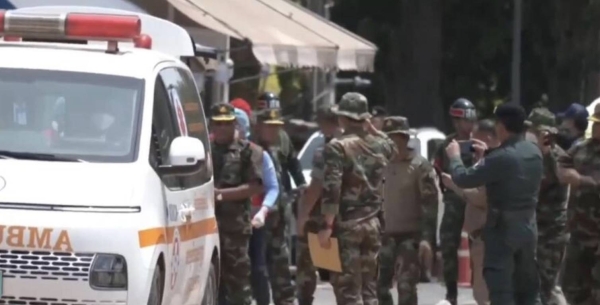 Thailand returns two wounded Cambodian soldiers after ceasefire in border conflict