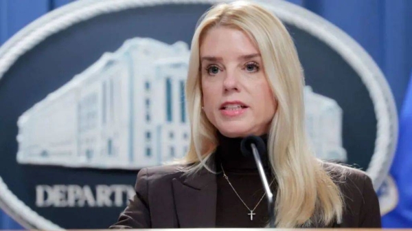 Pam Bondi directed a prosecutor to present evidence to a grand jury