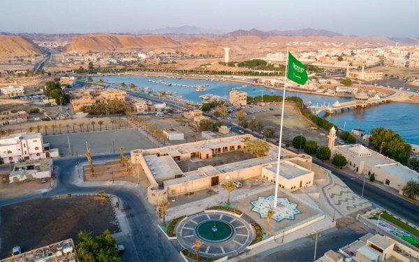 Tariq Aba Al-Khail, spokesman of SGS, said that the National Center for Earthquakes and Volcanoes under SGS did not detect any earthquake in the Tabuk region.