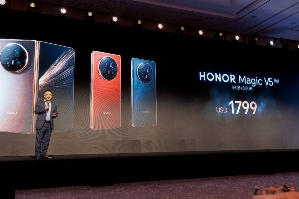 HONOR introduces HONOR Magic V5 foldable at a premium regional event in Dubai