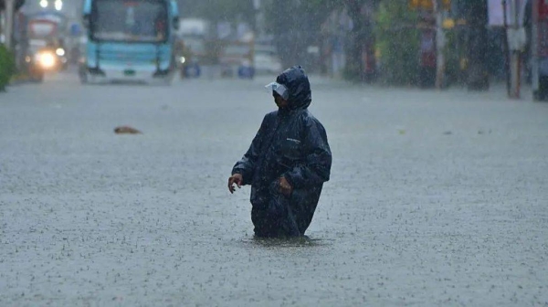 Parts of Mumbai city are under knee-deep water