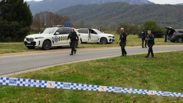 Police deploy hundreds of personnel deployed to find the suspect.