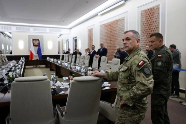 General Wieslaw Kukula, chief of the General Staff of the Polish Armed Forces arrives for an extraordinary government meeting at the Chancellery of the Prime Minister, following violations of Polish airspace, in Warsaw on Wednesda